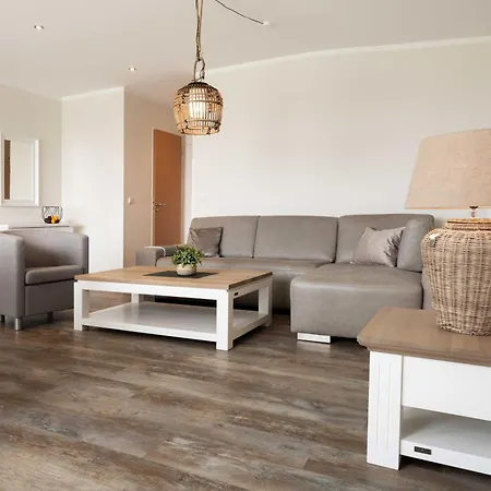 Strandnahe Mit Meerblick, Dachterrasse Und 2 Schlafzimmern,residenz Bel Vital - Kategorie F * Binz